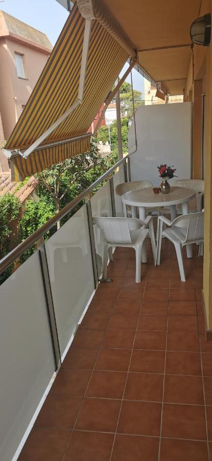 Appartement A Cote De La Mer L'Estartit Bagian luar foto
